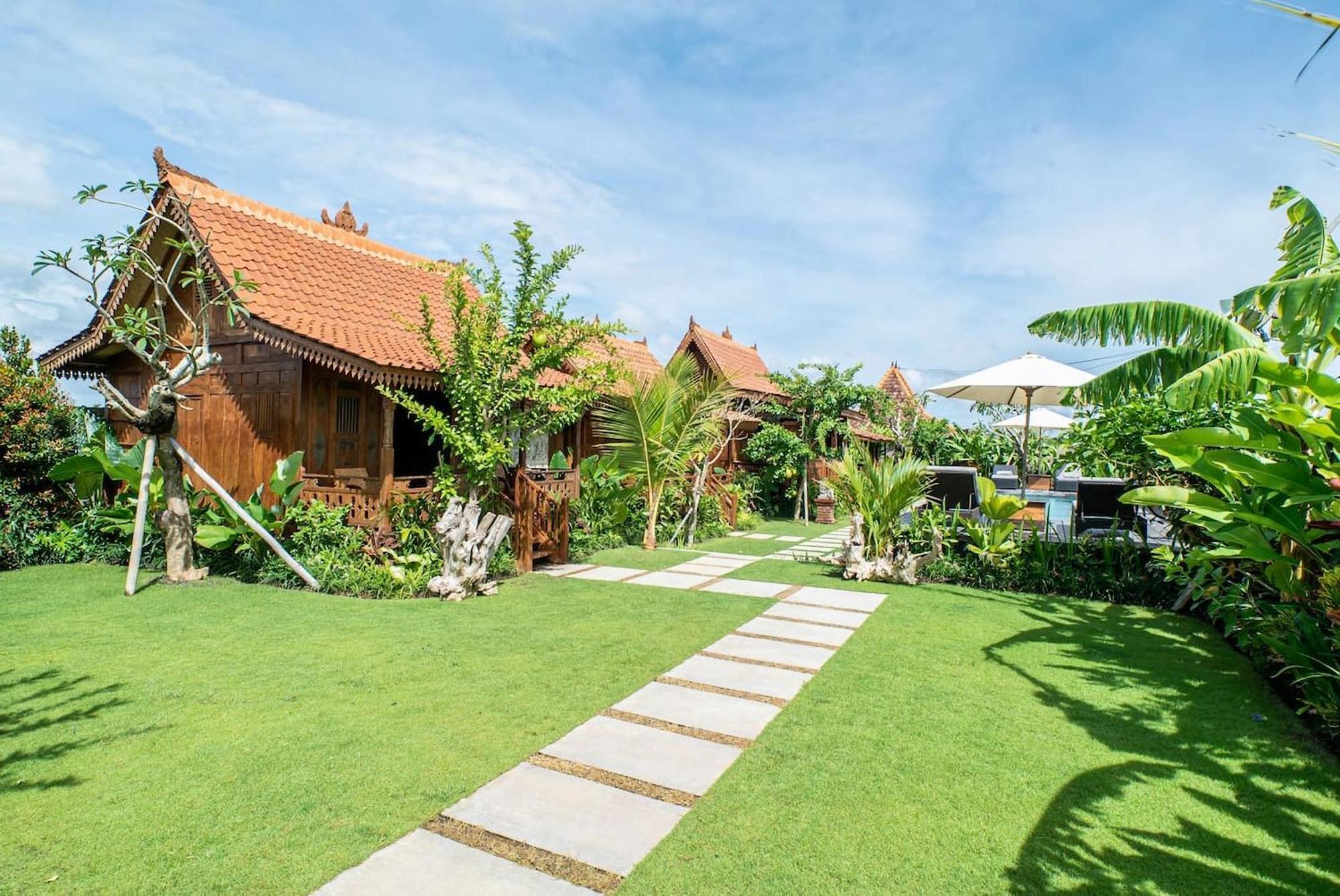 Lima Beach Inn Munggu Экстерьер фото